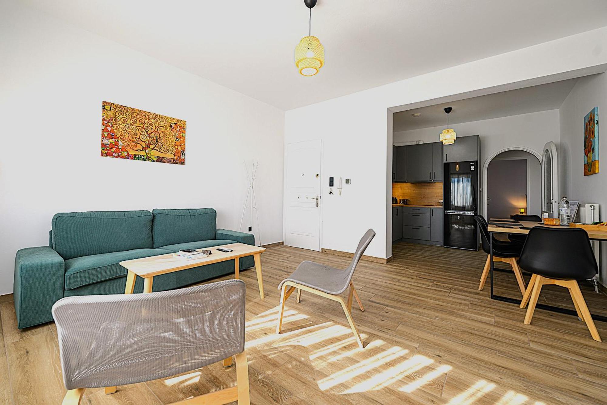 Alexander Apartments Airport Spáta Eksteriør bilde