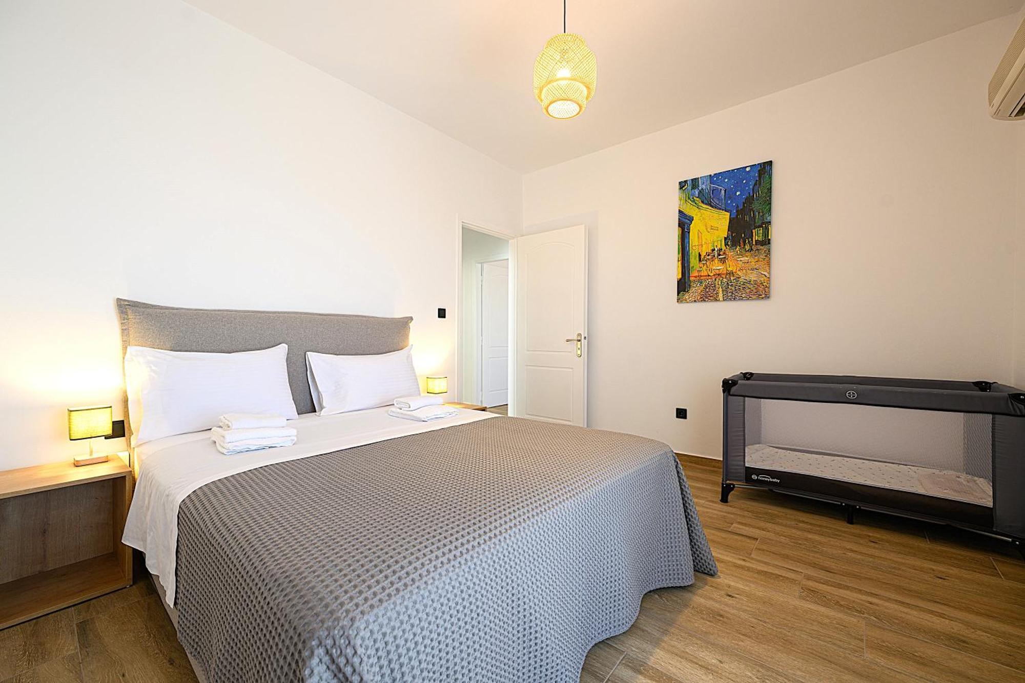 Alexander Apartments Airport Spáta Eksteriør bilde